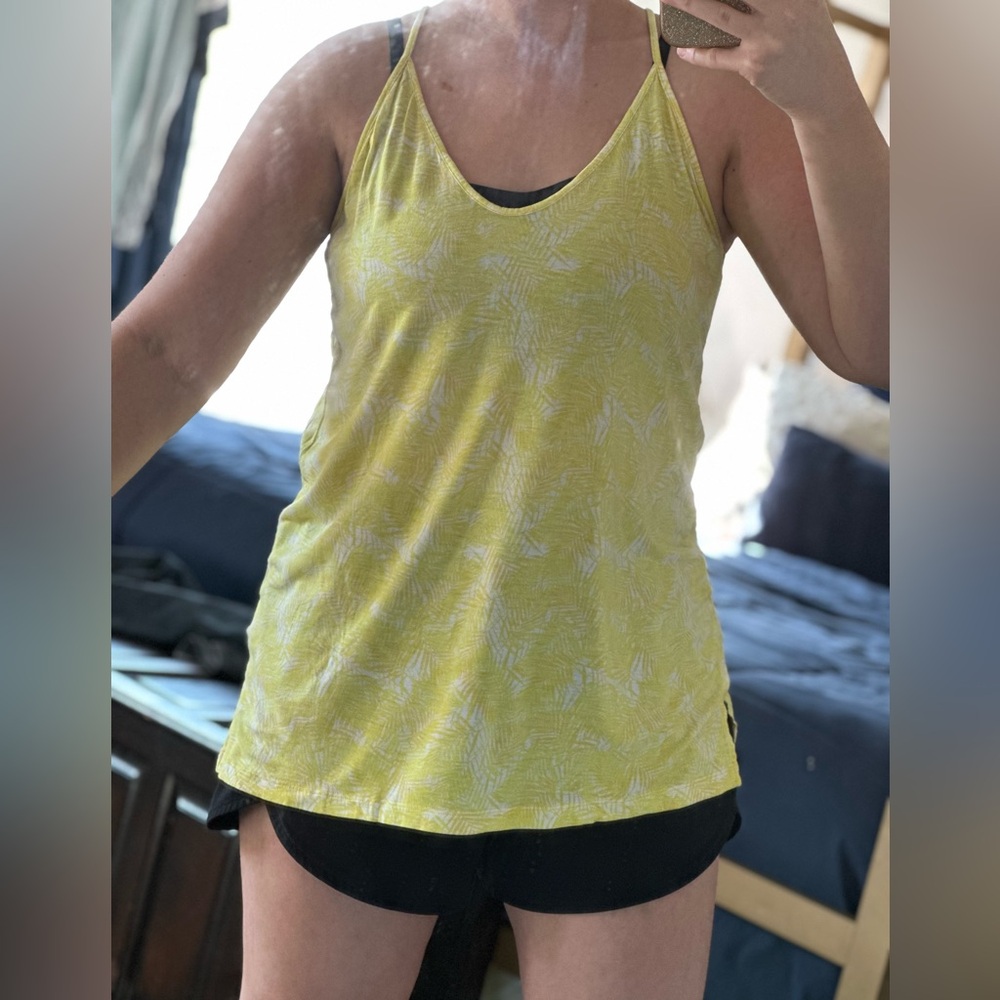 Yellow Old Navy spaghetti strap top- size Medium